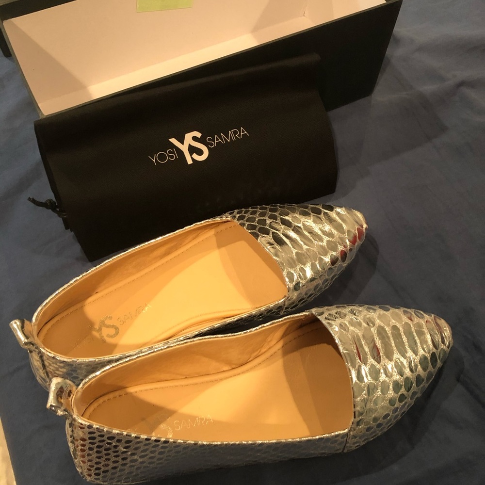 Yosi Samra Vannah Silver Snakeskin Flats Size 7